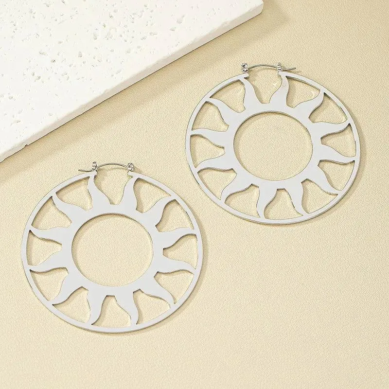 1 Pair Exaggerated Artistic Sun Hollow Out Alloy Hoop Earrings