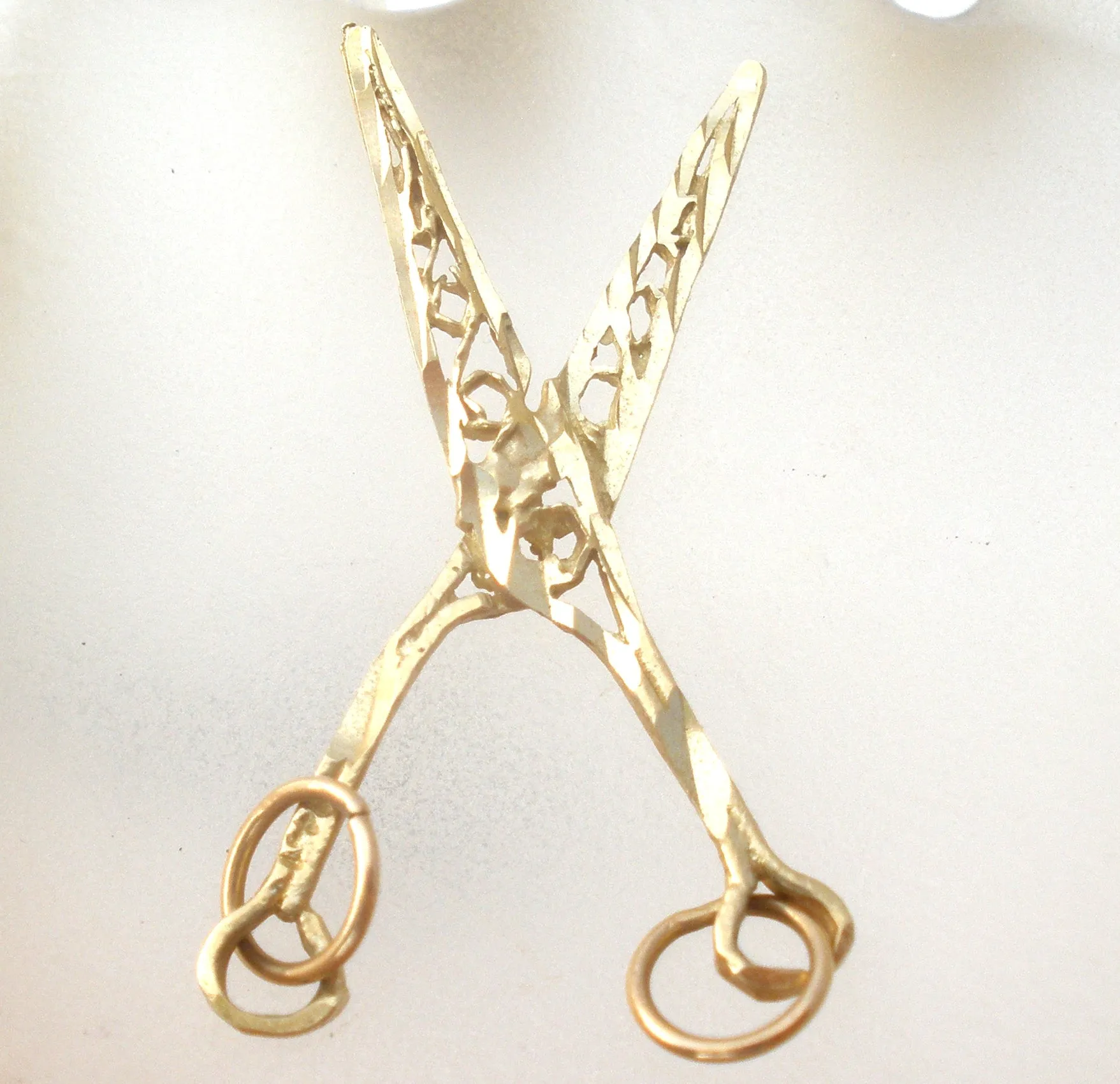 14K Yellow Gold Filigree Scissor Pendant