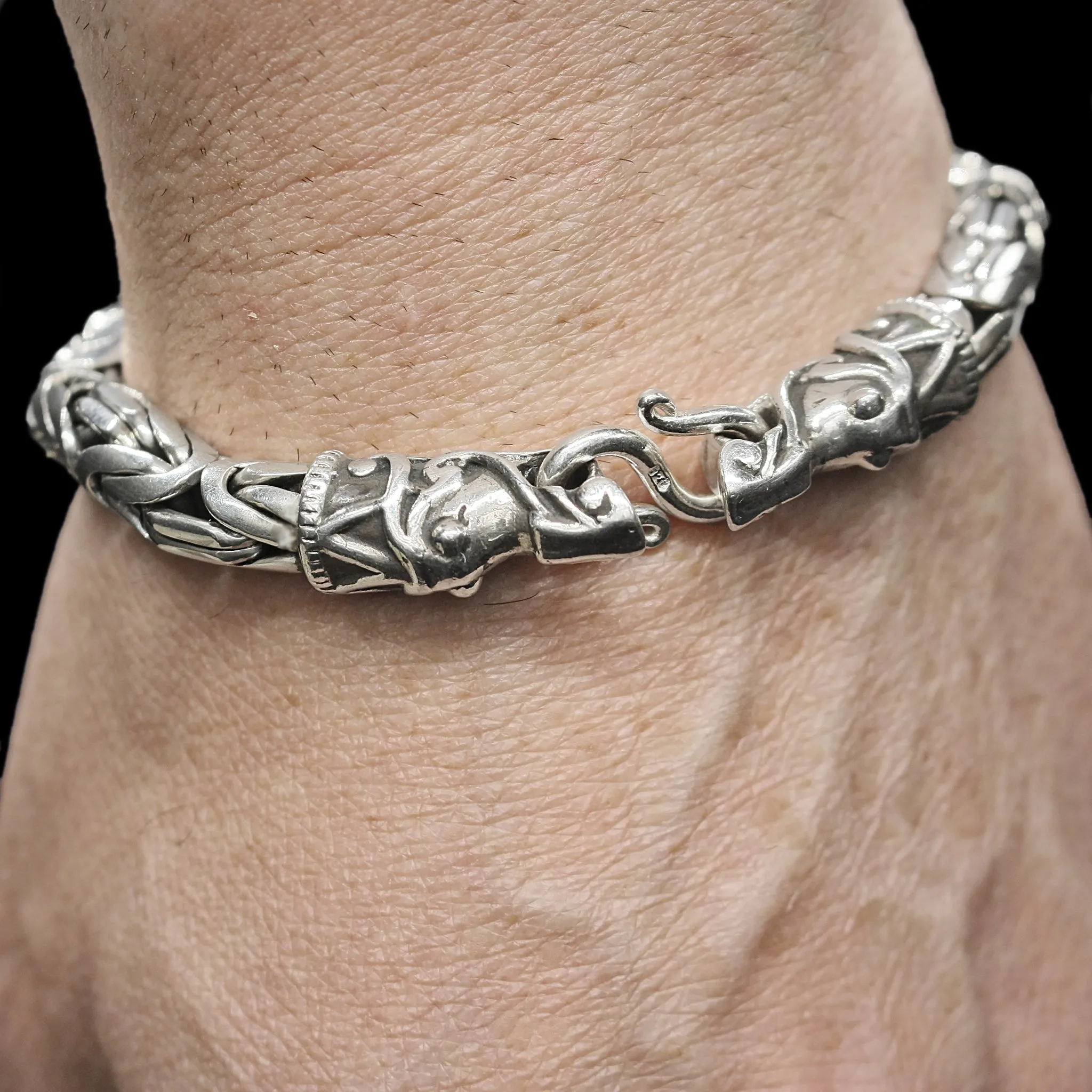 8mm Silver Viking King Bracelet With Gotlandic Dragon Heads