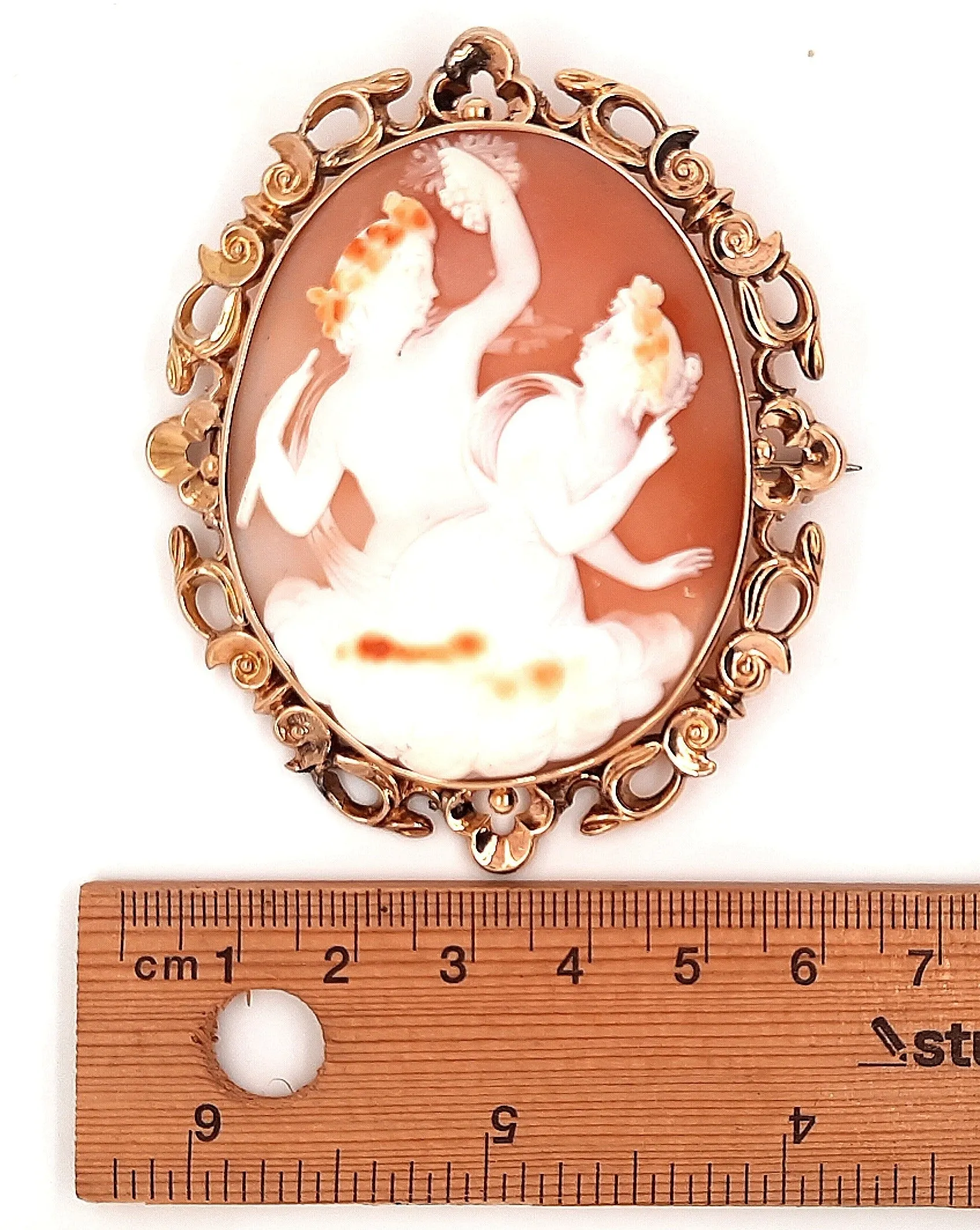 9ct Yellow Gold Hand Carved Cameo Vintage Brooch