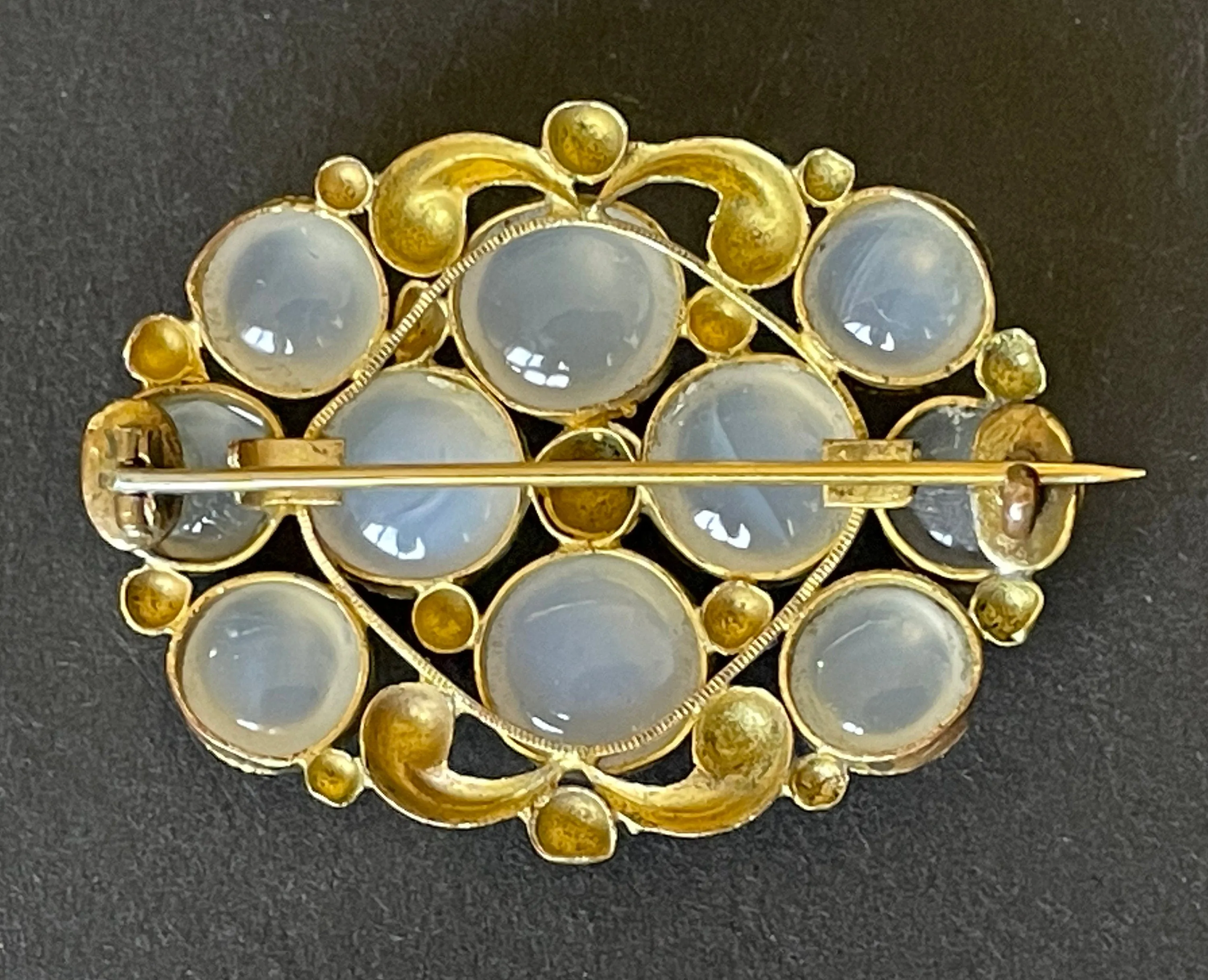 Antique Georgian gold tone yellow metal possibly pinchbeck and natural moonstone cabochon brooch pin, beautiful