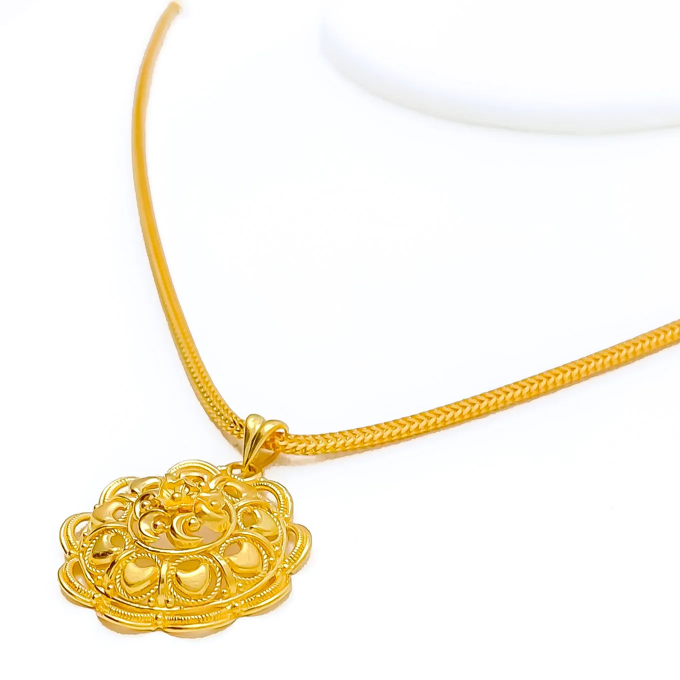 Beautiful Intricate 22k Gold Pendant