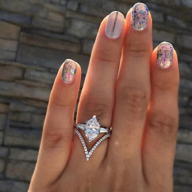 Crystal  Engagement Claws Design Hot Sale Rings