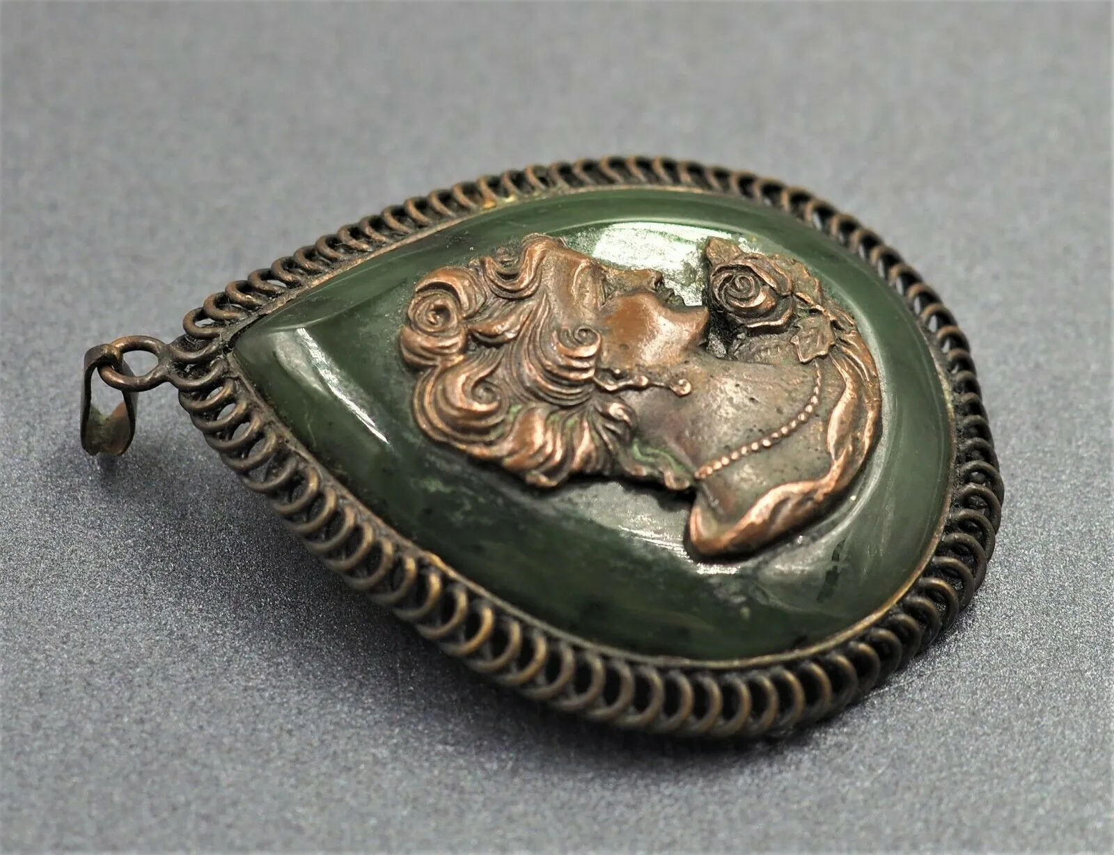 Jade Cameo Vintage Bronze Toned Pendant/Brooch