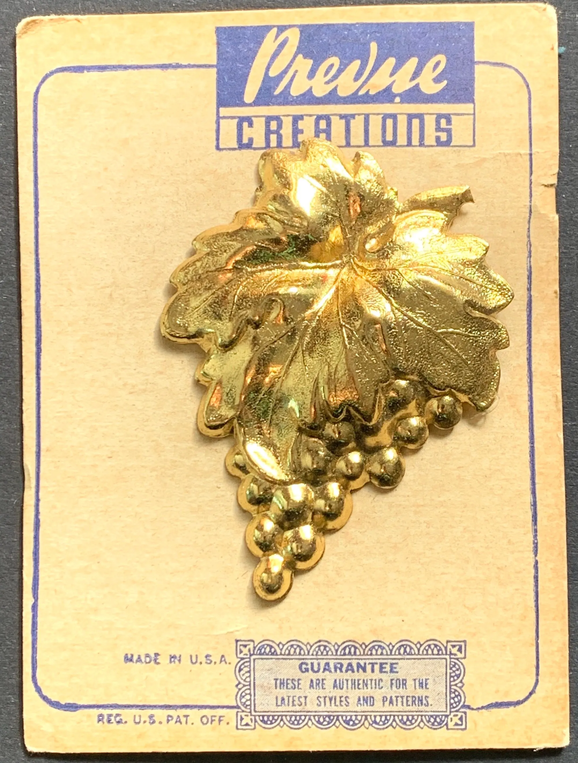 Mellow 1940s Grapevine Brooch