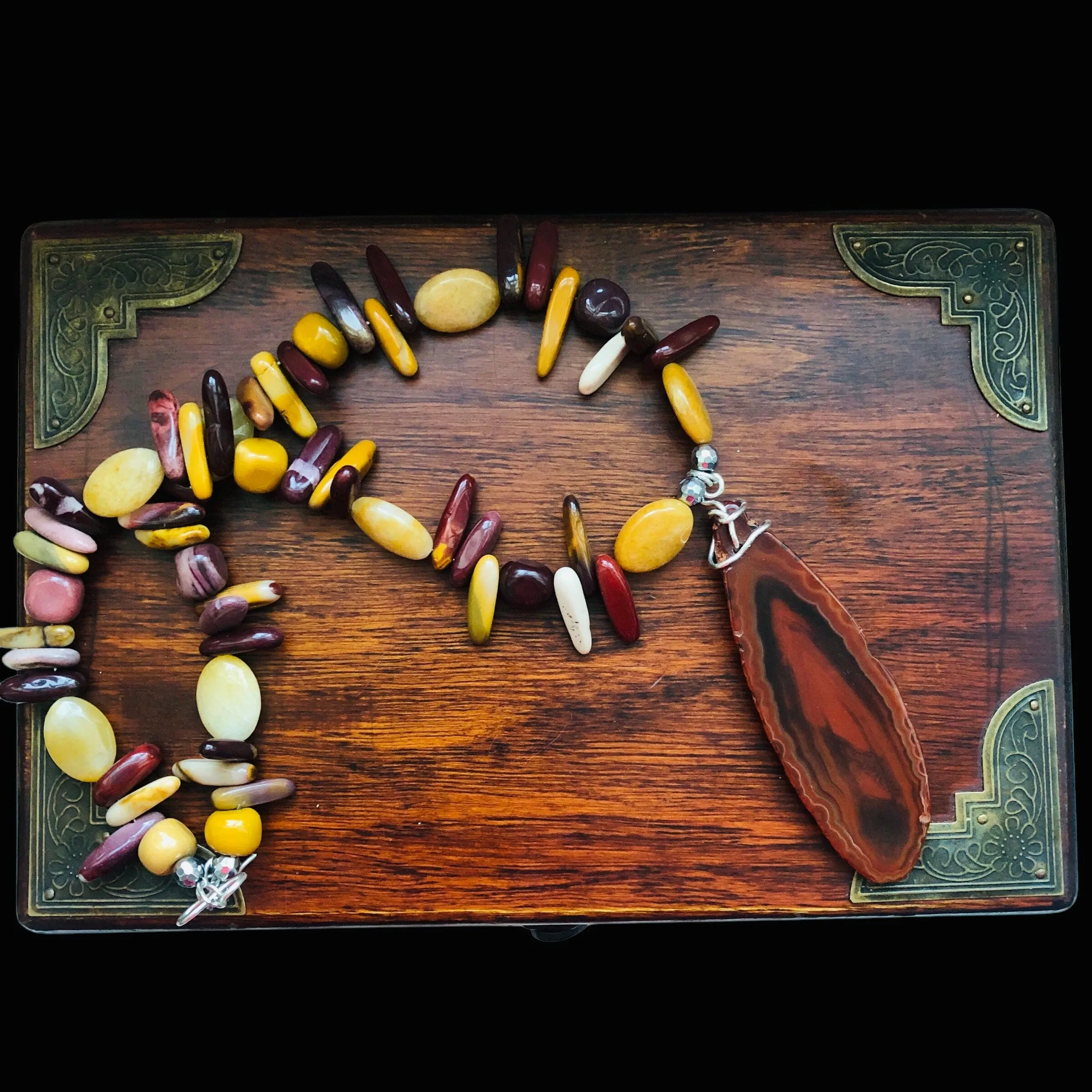 Mookaite and Yellow Jade Beaded Necklace with Agate Slice Pendant