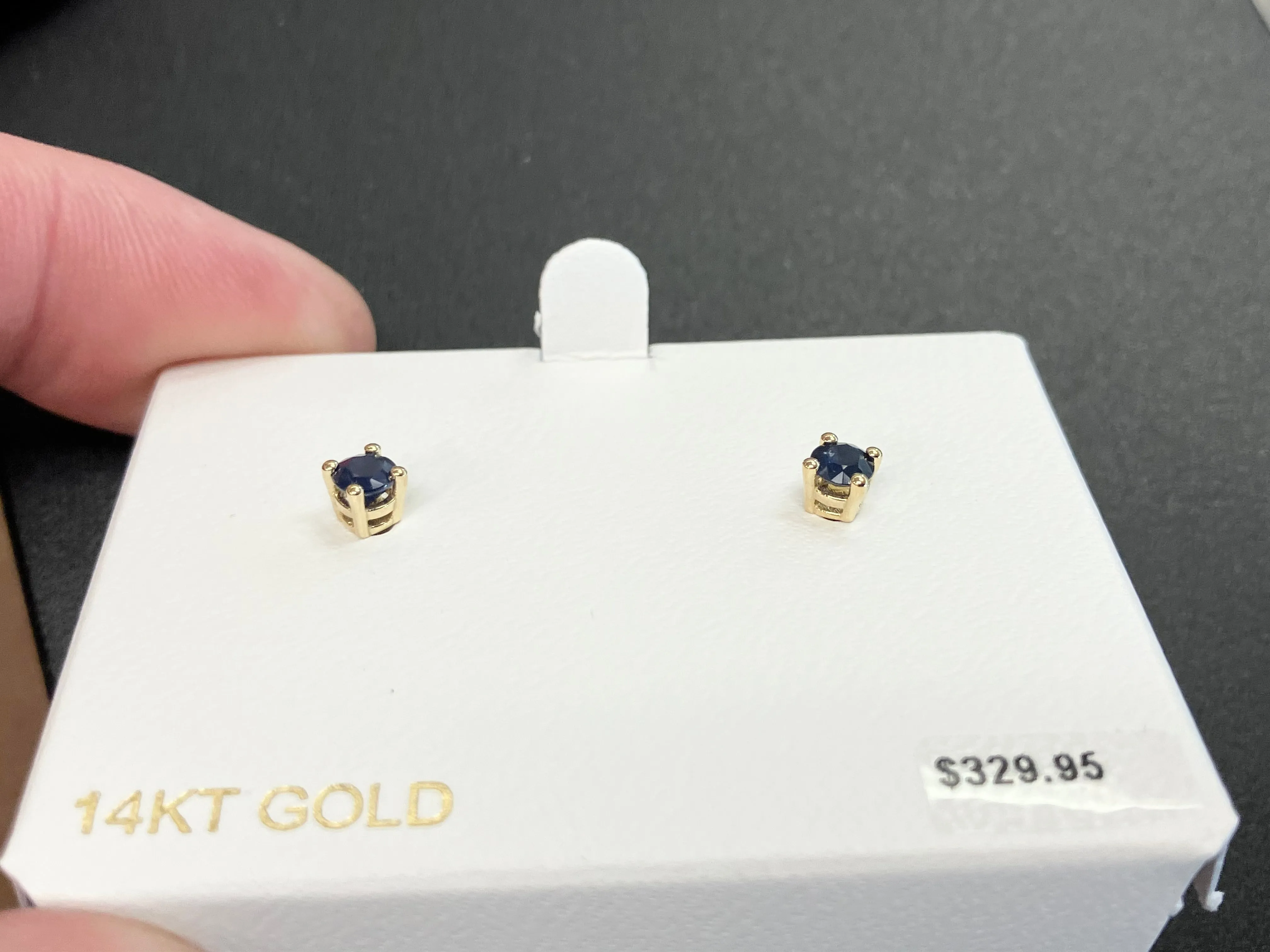 Sapphire 14 K Yellow Gold Stud Earrings