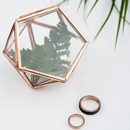 SMALL GLASS GEOMETRIC TERRARIUM STYLE RING BOX