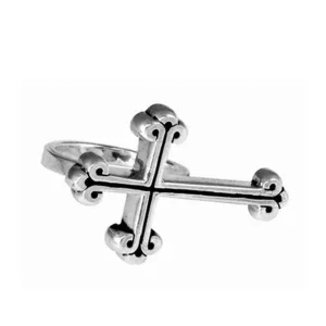 Small Traditional Cross Ring Sizes 6.5, 7