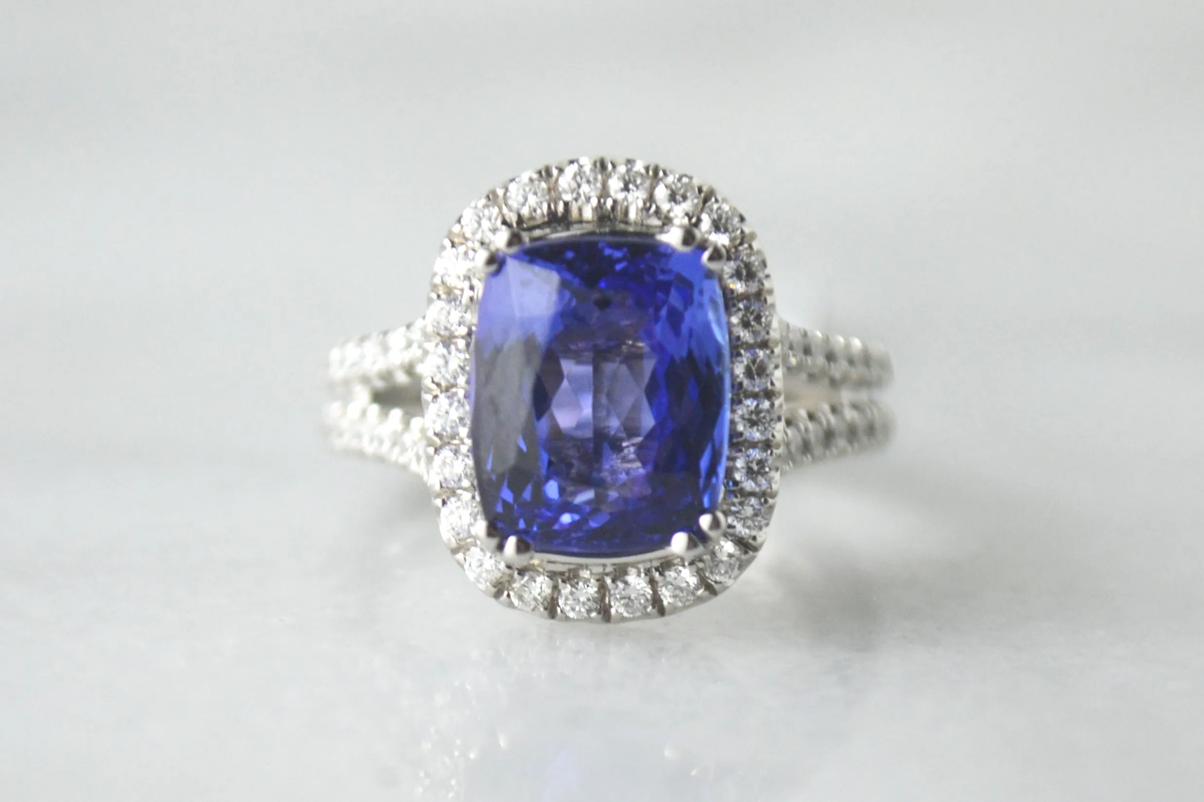 Tanzanite and Diamond Ring